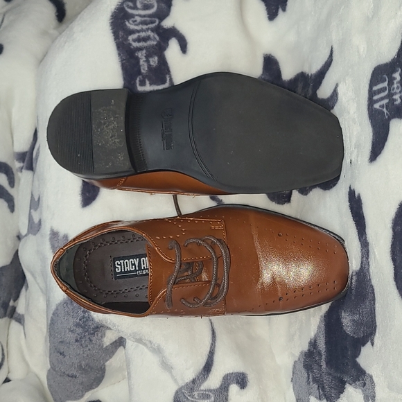 Stacy Adams Boy's Oxford in Cognac - Picture 4 of 6